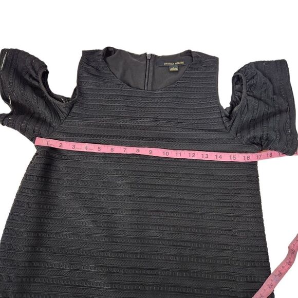 Cynthia Steffe Carolyn Cold Shoulder Shift Dress - Picture 4 of 9